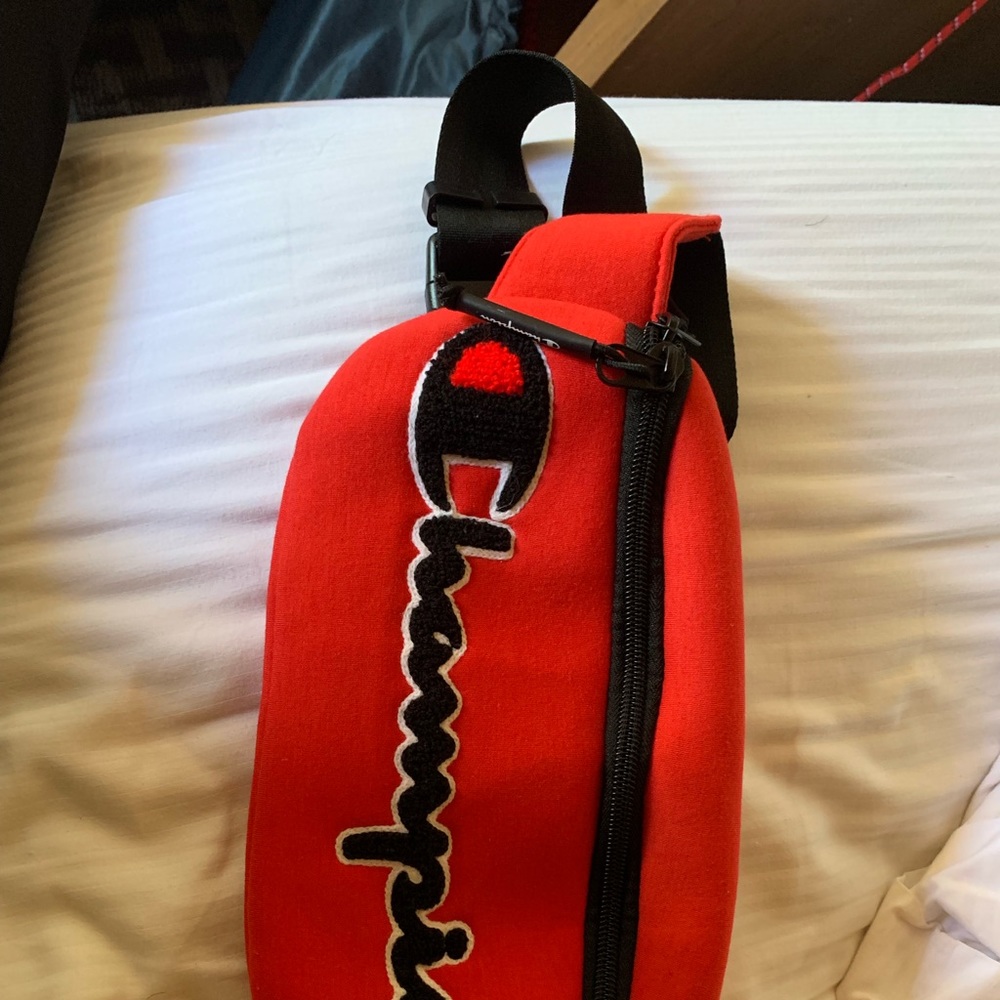 CHAMPION FannyPack㊙️